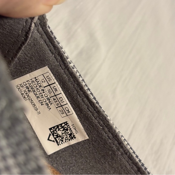 TOMS Jutti Almond Toe Flat Gray White Size 12 - Picture 8 of 13